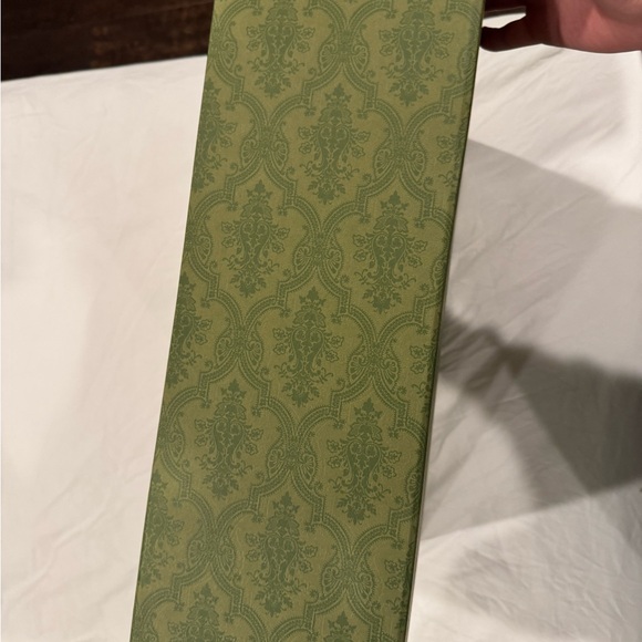 Gucci Gift Box - Picture 3 of 14